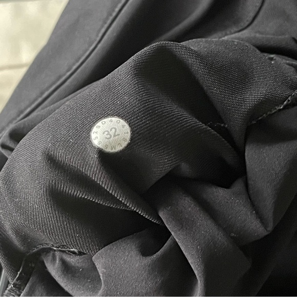 Lululemon ABC Slim-Fit 5 Pocket Warpstreme Pants - Picture 8 of 8